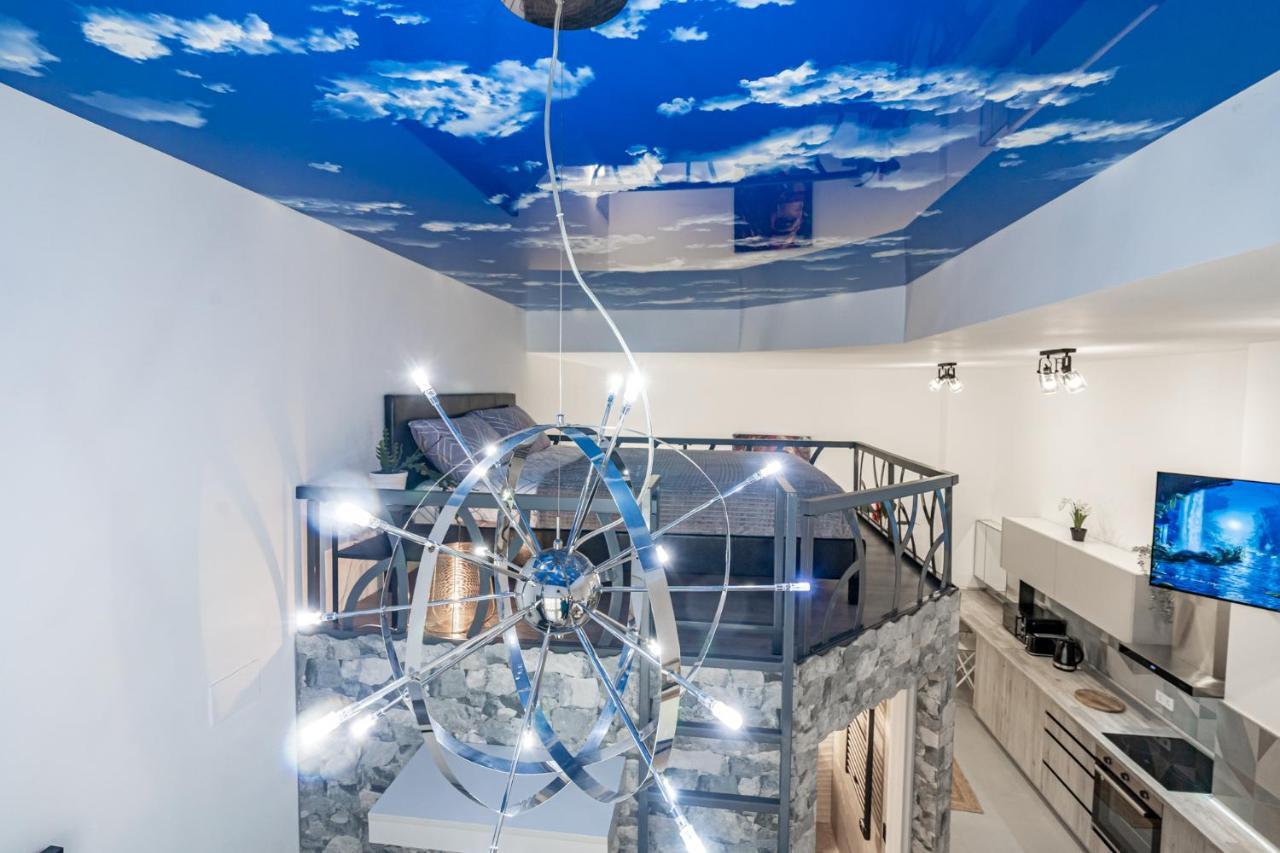 Exquisite Studio Apartment With An Original Design Valencia Eksteriør billede