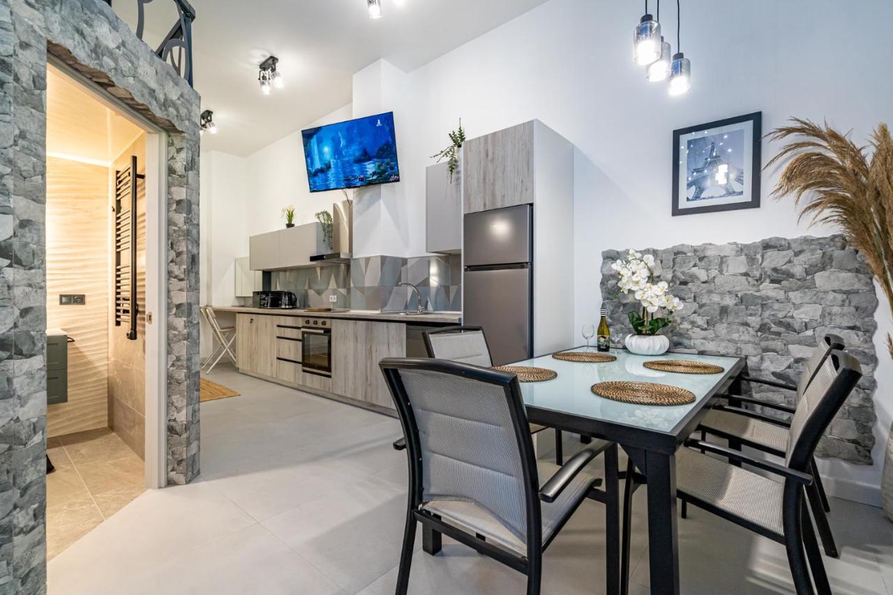 Exquisite Studio Apartment With An Original Design Valencia Eksteriør billede